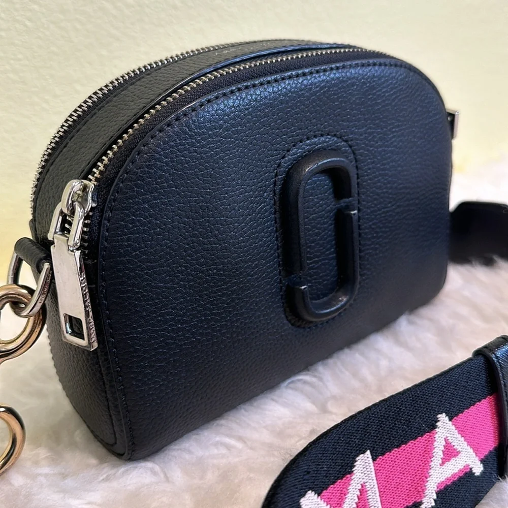 💯Authentic Marc Jacobs Black Crossbody Bag🍀 - Picture 5 of 17